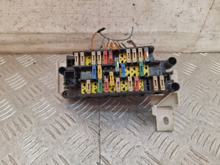 блок предохранителей Citroen Xsara 1 поколение [рестайлинг] 2003, 1.4 л., KFW (TU3JP), бензин, МКПП, серебро, хетчбэк 5 дв., передний привод, 9635519180