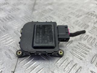 моторчик заслонки печки Volkswagen Passat B5 [рестайлинг] 2003, универсал, 0132801149