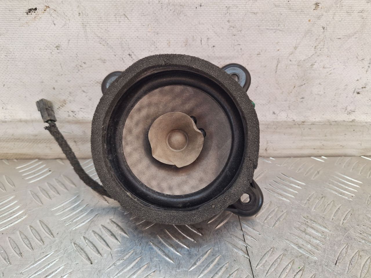 динамик двери Mercedes-Benz A-Класс W168 2001, 1.7 л., дизель, МКПП, хетчбэк 5 дв., A1688200502 - фото №1