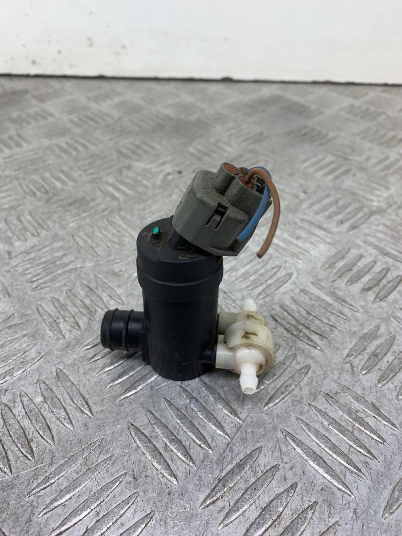 насос (моторчик) омывателя стекла Kia Sorento Prime 3 поколение (2014 - 2017), 98510A9000, 510195018 - фото №1