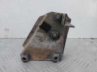 кронштейн КПП Volkswagen Transporter T4 (1990 - 2003), 2.5 л., дизель, МКПП, передний привод