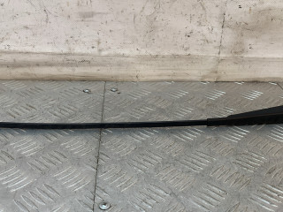 щеткодержатель задний Mitsubishi Carisma 1 поколение [рестайлинг] 2003, 1.6 л., 4G92 (DOHC 16V), бензин, МКПП, серебро, хетчбэк 5 дв., передний привод