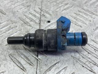 форсунка Audi A6 4B/C5 1999, 1.8 л., AQE, бензин, МКПП, красный, седан, 058133551F