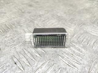 плафон двери задней правой Audi A4 B9 2017, 1.4 л., CVNA, бензин, 6МКПП, темно-синий, универсал, передний привод, 4E0947415