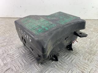 блок предохранителей Mitsubishi Carisma 1 поколение 1999, 1.8 л., бензин, передний привод