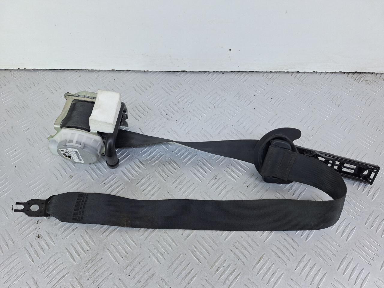 ремень безопасности Volkswagen Caddy 5 поколение 2022, бежевый, фургон, передний привод, KR3WP5Y1JU, 312931099S98AA, 2K7857706C - фото №1