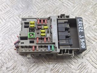 блок предохранителей Chevrolet Cruze 1 поколение (2009 - 2012), 13222786