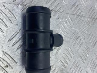 фланец (тройник) системы охлаждения Skoda Yeti 1 поколение 2013, 2.0 л., CFHF, дизель, 6МКПП, серый, универсал, полный привод, N906929