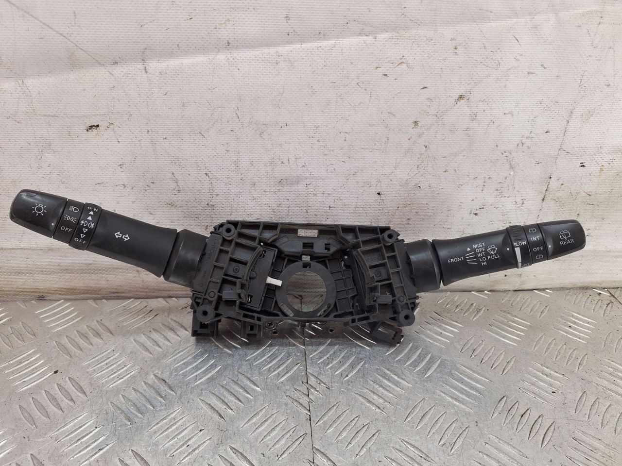 переключатель подрулевой (стрекоза) Mitsubishi Lancer 10 поколение 2010, 17G688, 8617A010 - фото №1