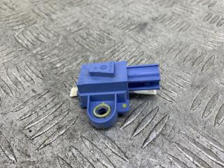 датчик удара Volkswagen Golf 5 поколение 2007, 1.4 л., CAXA, бензин, 6МКПП, серый, универсал, передний привод, 1K0955557A