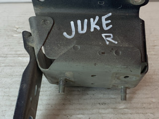 кронштейн переднего бампера Nissan Juke YF15 [рестайлинг] F15 2013