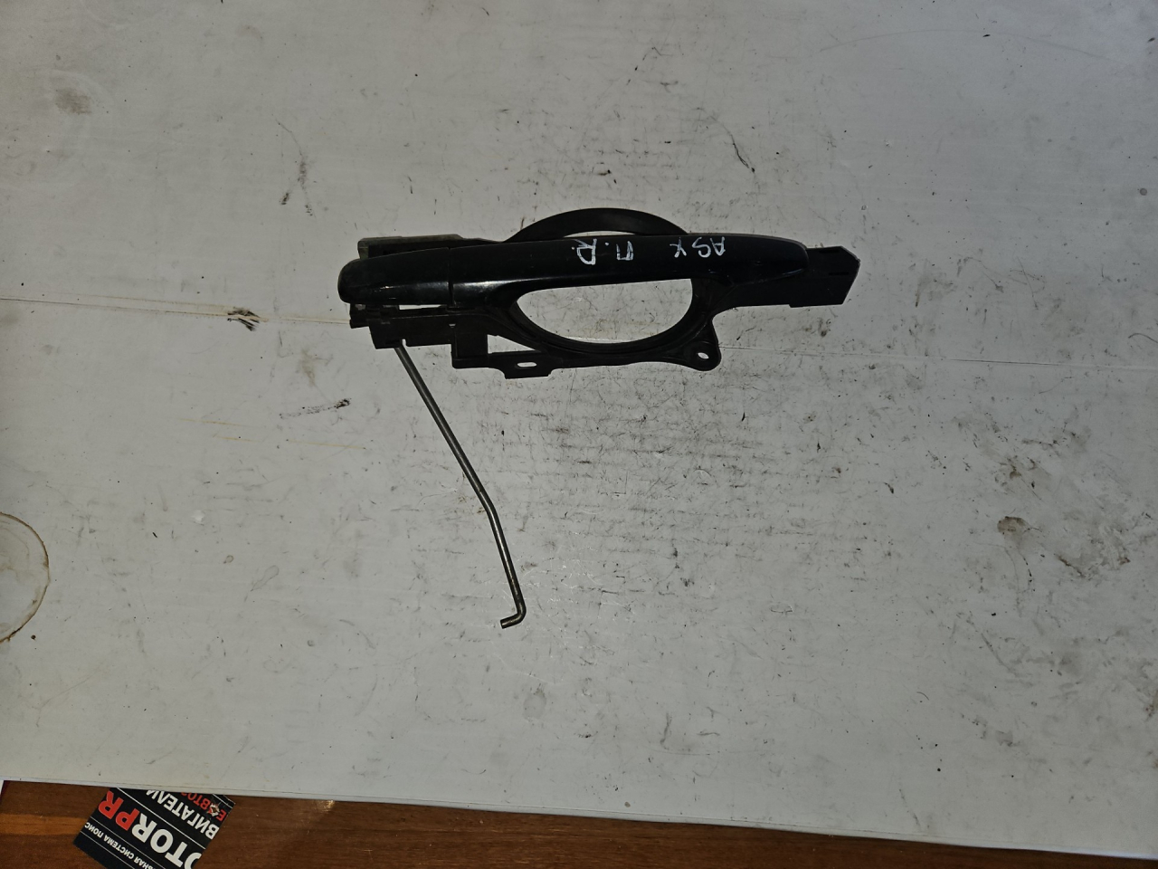 ручка наружная Mitsubishi ASX 1 поколение 2012 - фото №1