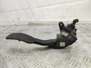 педаль Nissan Micra 4 поколение (K13) 2011, 1.2 л., HR12DE, бензин, МКПП, хетчбэк 5 дв., передний привод, 180021HM0A, 180021HMOA