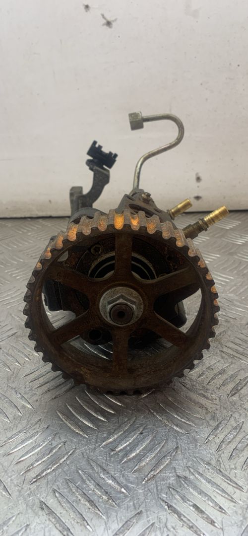 ТНВД Renault Laguna 2 поколение 2002, 1.9 л., дизель, 0445010018, 7700111010 - фото №1