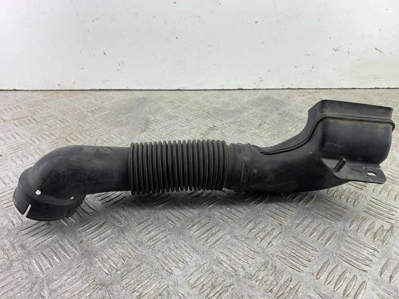 воздуховод (дефлектор) радиатора Citroen Saxo 1 поколение (1996 - 1999), 9619728080 - фото №1