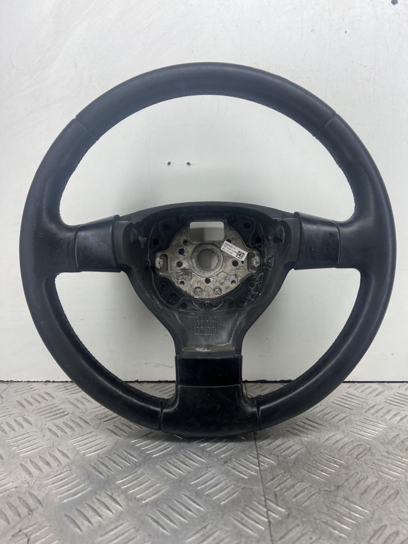 руль Volkswagen Passat B6 2009, 1.4 л., CAXA, бензин, 6МКПП, голубой, универсал, передний привод, 3C0419091AG - фото №1