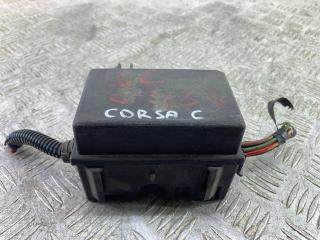 блок реле Opel Corsa C [рестайлинг] (2003 - 2006), 13160033, 13140088