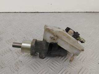 цилиндр тормозной главный Peugeot 206 1 поколение [рестайлинг] (2002 - 2009), 1.4 л., KFU (ET3J4), бензин, МКПП, серебро, хетчбэк 3 дв., передний привод