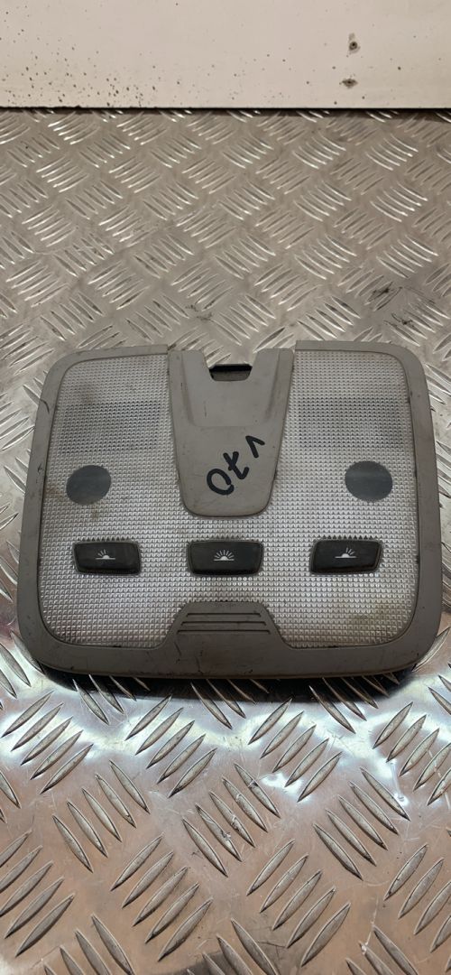 фонарь салона (плафон) Volvo V70 2 поколение 2004, 9483553, 9483554 - фото №1