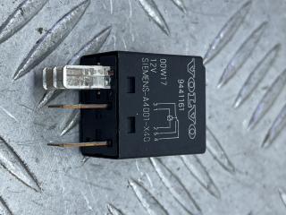 реле (прочие) Volvo V70 2 поколение 2001, 2.4 л., B 5244 T3, бензин, АКПП, серебро, универсал, полный привод, 9441161