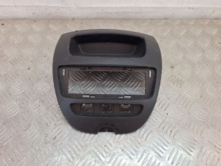 рамка под магнитолу Toyota Aygo 1 поколение AB10 [рестайлинг] 2010, 1.0 л., 1KR-FE, бензин, МКПП, красный, хетчбэк 5 дв., передний привод, 554050H010