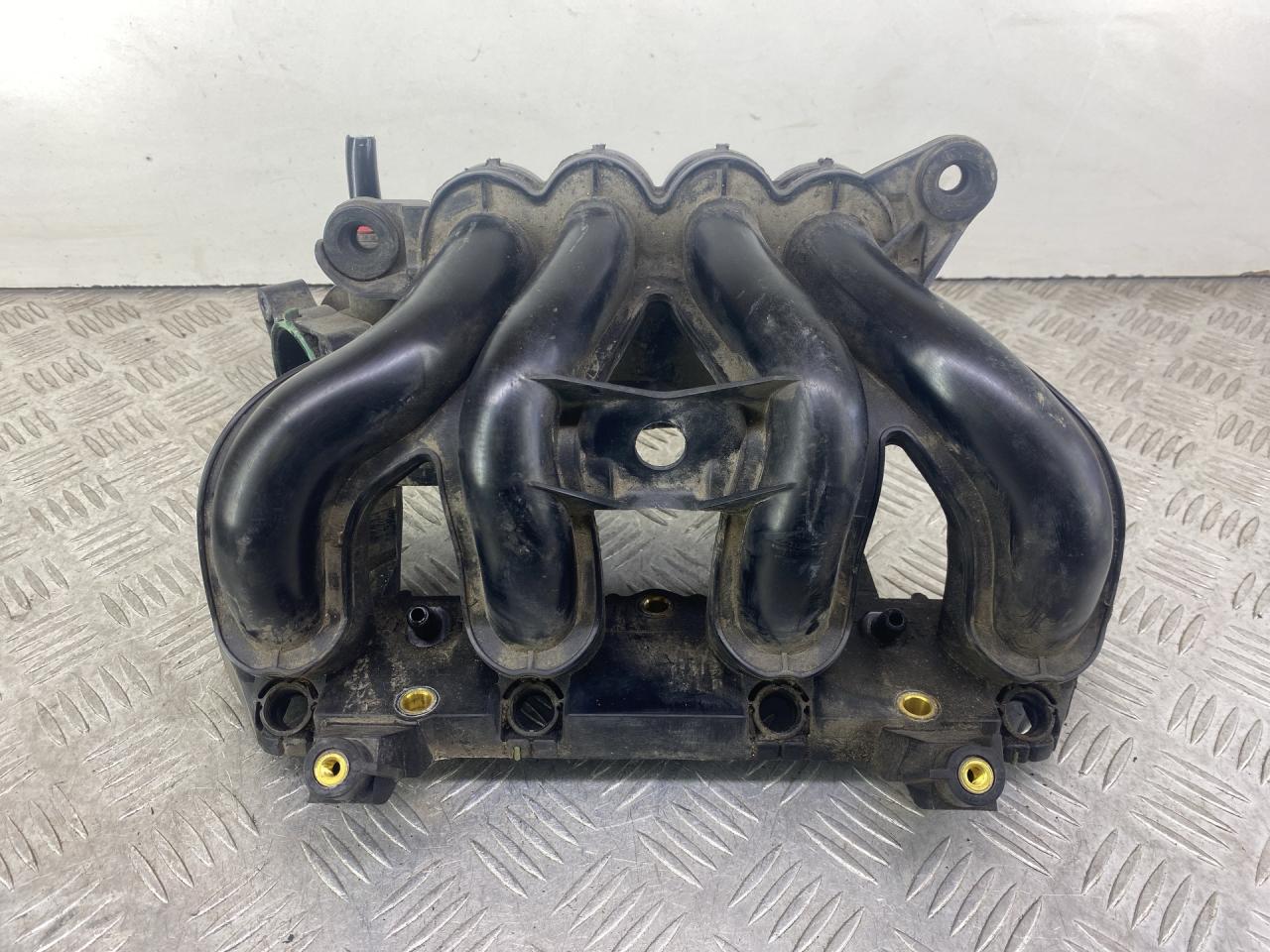 коллектор впускной Ford Fiesta 5 поколение 2003, VP2S6U9424CB - фото №1