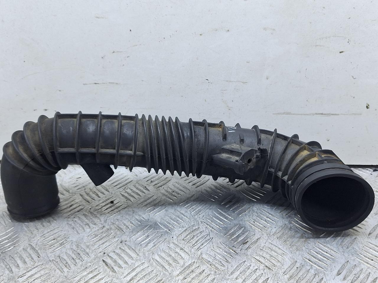 патрубок воздушного фильтра Mercedes-Benz Vito W639 (2003 - 2010), A6395281182, 44619225119 - фото №1