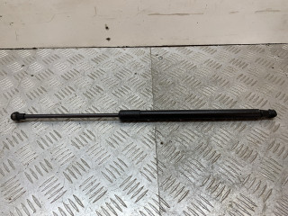 амортизатор крышки багажника (3-5 двери) Mitsubishi ASX 1 поколение [рестайлинг] (2012 - 2016), 5802A427