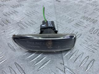 повторитель поворота на крыле Volvo V70 2 поколение 2001, 2.4 л., B 5244 T3, бензин, АКПП, серебро, универсал, полный привод, 9178687