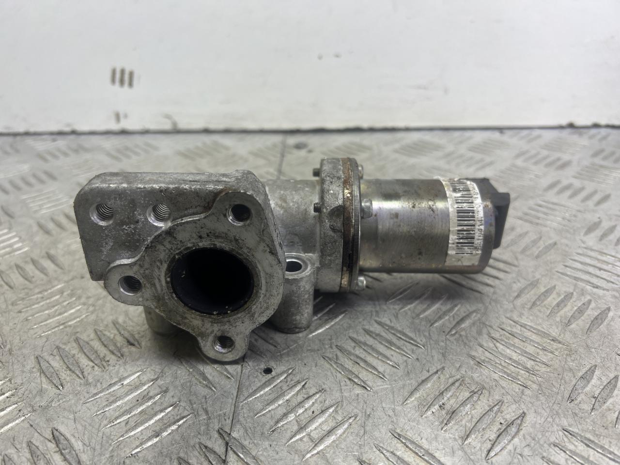 клапан EGR BMW 3 серия E90/E91/E92/E93 (2004 - 2010), 2.0 л., M47N 204 D4, дизель, АКПП, 284104A470 - фото №1