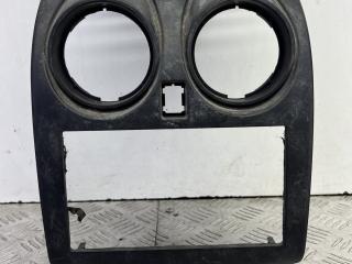 рамка под магнитолу Nissan Qashqai 1 поколение (2006 - 2010), P10381A77100