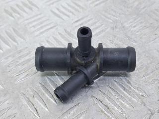 фланец (тройник) системы охлаждения Skoda Fabia 1 поколение (6Y) (1999 - 2004), 1.2 л., CBZA, бензин, МКПП, серый, универсал, передний привод, 1K0121087P