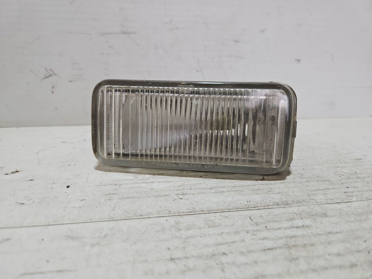 фара противотуманная левая Suzuki Swift 2 поколение (1990 - 1996), 1143223L - фото №1