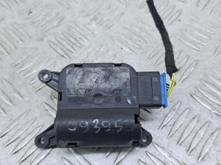 моторчик заслонки печки Volkswagen Golf 6 поколение 2012, 2.0 л., CCZB, бензин, АКПП, белый, кабриолет, передний привод, 1K0907511, 0132801345