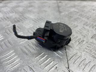 моторчик заслонки печки BMW 5 серия E60/E61 [рестайлинг] E60 (2007 - 2010), 2.5 л., N53 B25 A, бензин, АКПП, белый, седан, задний привод, 6942991