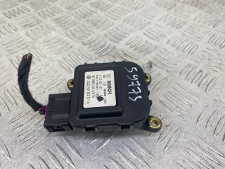 моторчик заслонки печки Audi A6 4B/C5 1999, 2.5 л., AKN, дизель, МКПП, бирюзовый, универсал, передний привод, 0132801127, 4B182511A