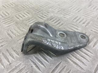 кронштейн КПП Volvo V70 2 поколение 2001, 2.4 л., B 5244 T3, бензин, АКПП, серебро, универсал, полный привод, 9176496