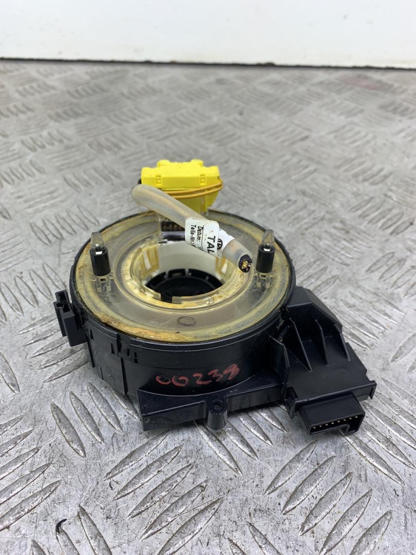 шлейф руля Volkswagen Golf 6 поколение 2008, 1.4 л., CGGA, бензин, 5МКПП, голубой, хетчбэк 5 дв., передний привод, 1K0959653C - фото №1