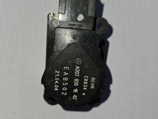 моторчик заслонки печки Mercedes-Benz E-Класс W211/S211 [рестайлинг] (2006 - 2009), A2038201642