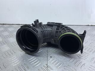 патрубок интеркулера Volkswagen Golf 7 поколение [рестайлинг] (2017 - 2019), 1.5 л., DACA, бензин, универсал, 04E145641