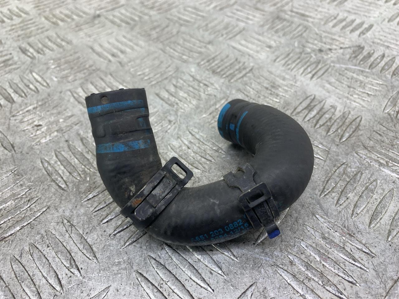 патрубок радиатора Mercedes-Benz Sprinter 2 поколение (W906) (2006 - 2014), 2.1 л., OM 651.955, дизель, МКПП, зеленый, задний привод, A6512030882 - фото №1