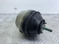 подушка крепления двигателя Audi A6 4B/C5 1999, 1.8 л., AQE, бензин, МКПП, красный, седан, 8D0199379R - фото №5