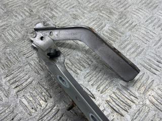 петля капота правая Peugeot 607 1 поколение [рестайлинг] 2006, 2.7 л., DT17TED4, дизель, АКПП, голубой, седан, передний привод, 9629468380