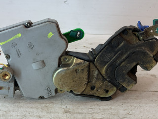 замок двери передней правой Nissan Almera N16 (2000 - 2003)