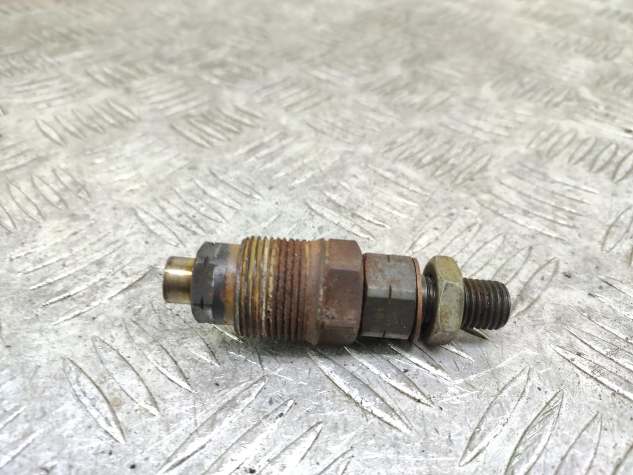 форсунка Opel Combo 2 поколение (B) (1993 - 2001), 1.7 л., X 17 D (4EE1), дизель, 881090 - фото №1