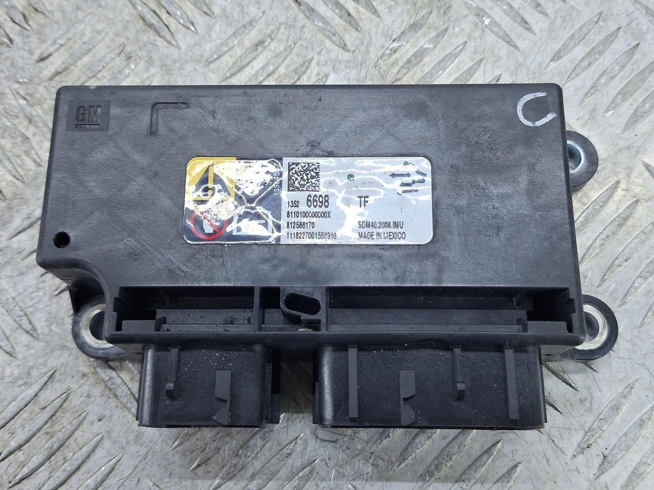 блок AirBag Opel Insignia 2 поколение (B) 2018, 2.0 л., дизель, АКПП, белый, хетчбэк 5 дв., полный привод, 13526698, 812586170 - фото №1