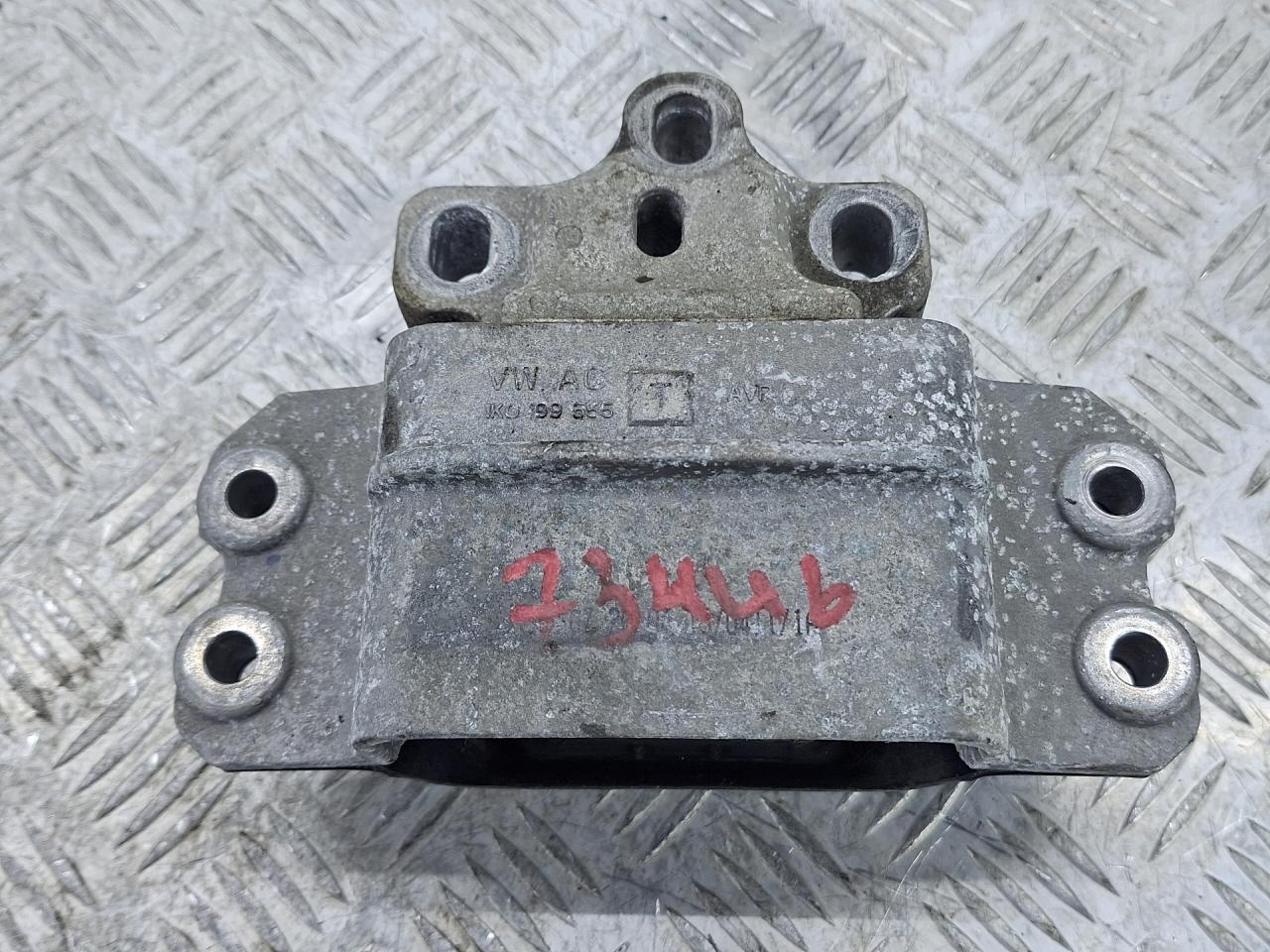 подушка крепления двигателя Skoda Yeti 1 поколение 2013, 2.0 л., CFHF, дизель, 6МКПП, серый, универсал, полный привод, 1K0199555 - фото №1