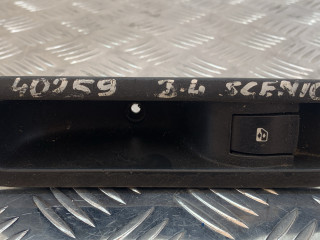 кнопка стеклоподъемника двери задней левой Renault Scenic 2 поколение 2005, 1.9 л., дизель, МКПП, синий, минивэн, передний привод, 156013870G