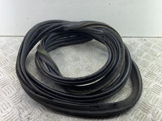 уплотнитель Land Rover Discovery 3 поколение L319 2007, 2.7 л., 276DT, дизель, АКПП, серый, внедорожник 5 дв., полный привод