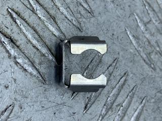 крепление форсунки BMW 5 серия E60/E61 2006, 2.5 л., M54 B25 (256S3), бензин, МКПП, серый, универсал, задний привод